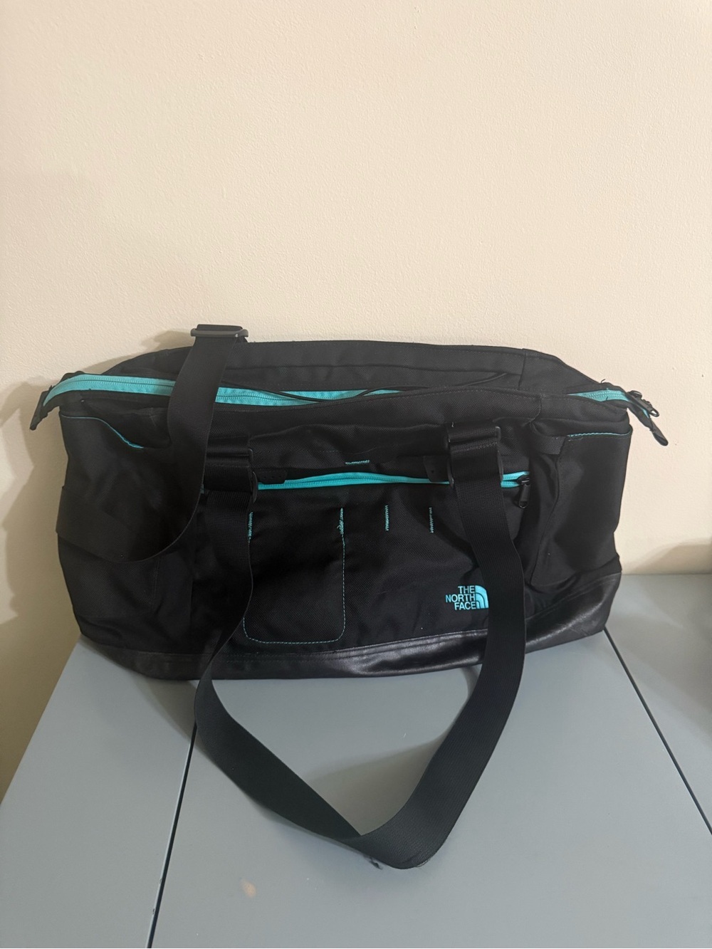 THE North Face Tote Backpack Duffle Black Blue Bag 17.5” W 10” L - Picture 2 of 6